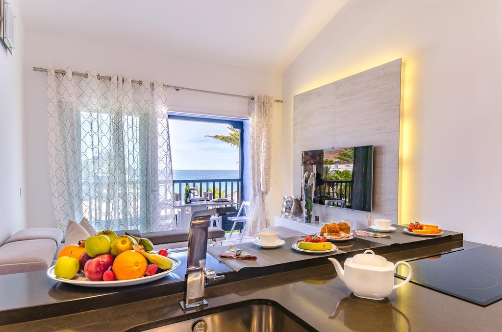 Lidia & Paco Home Two Bedrooms Beachfront Playa Del Aguila  Exteriör bild